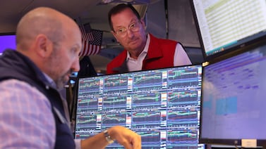 NEW YORK, NEW YORK - AUGUST 06: Traders work on the floor of the New York Stock Exchange during morning trading on August 06, 2024 in New York City.  Stocks opened up slightly up in the three major indexes a day after the Dow Jones and the S & P 500 had their worst day of trading since 2022, amid a global market sell-off centered around fears of a U. S.  recession.    Michael M.  Santiago/Getty Images/AFP (Photo by Michael M.  Santiago  /  GETTY IMAGES NORTH AMERICA  /  Getty Images via AFP)