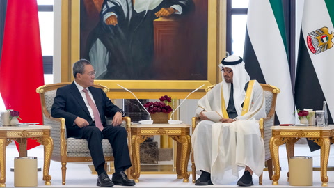 President Sheikh Mohamed meets Chinese Premier Li Qiang in Abu Dhabi