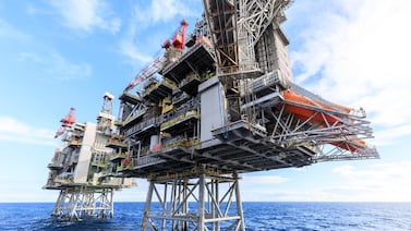 A handout picture taken on March 9, 2018, released by BP and received in London on November 22, 2018, shows an oil platform in the Clair Ridge oilfield in the North Sea, 45 miles off the coast of Scotland. BP (formerly known as British Petroleum) announced Friday, the launch of a second phase of exploitation in the Clair field, British North Sea, with a targeted production of 120,000 barrels per day. (Photo by Stuart Conway / BP / AFP) / RESTRICTED TO EDITORIAL USE - MANDATORY CREDIT "AFP PHOTO / BP / STUART CONWAY" - NO MARKETING NO ADVERTISING CAMPAIGNS - DISTRIBUTED AS A SERVICE TO CLIENTS

 - RESTRICTED TO EDITORIAL USE - MANDATORY CREDIT "AFP PHOTO / BP / STUART CONWAY" - NO MARKETING NO ADVERTISING CAMPAIGNS - DISTRIBUTED AS A SERVICE TO CLIENTS / 