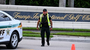 A Sherrif block the street outside the Trump International Golf Club in West Palm Beach, Florida, on September 15, 2024 following a shooting incident at former US president Donald Trump's golf course.  Trump's campaign reported Sunday that there had been "gunshots in his vicinity" but added that the Republican presidential candidate was safe.  (Photo by CHANDAN KHANNA  /  AFP)